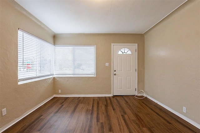 2001 16th St S, Saint Petersburg, FL 33705 - photo 5
