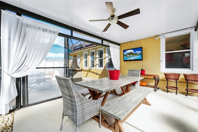 view of sunroom / solarium
