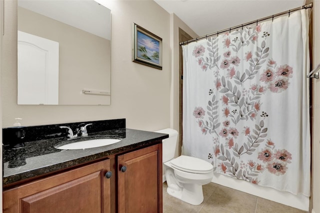 full bath featuring shower / tub combo, toilet, vanity, and tile patterned floors