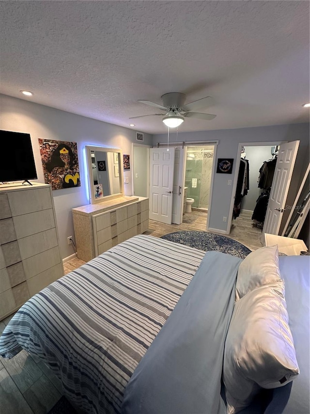 4800 S Semoran Blvd Unit 101, Orlando, FL 32822 - bedroom with visible vents, baseboards, recessed lighting, and a ceiling fan