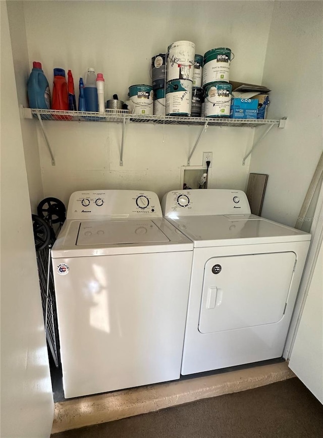 4800 S Semoran Blvd Unit 101, Orlando, FL 32822 - clothes washing area featuring independent washer and dryer and laundry area