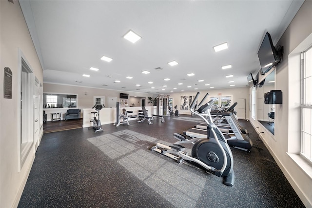 8137 Merano Ave, Fort Pierce, FL 34951 - workout area featuring crown molding, baseboards, and recessed lighting