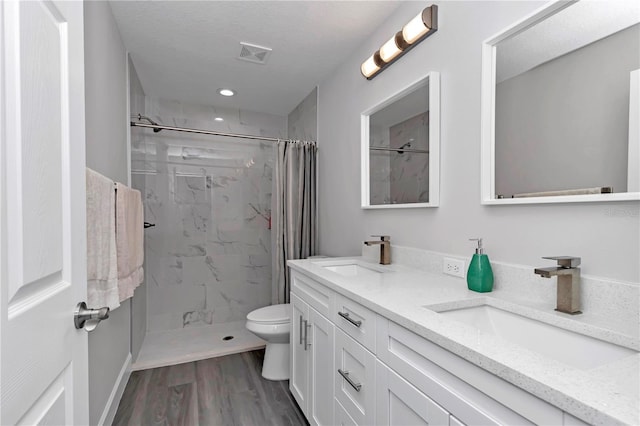 17468 SW 36th Ter, Ocala, FL 34473 - full bath featuring a sink, a tile shower, and toilet