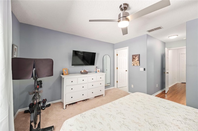 1415 Sherbourne St, Winter Garden, FL 34787 - bedroom featuring light colored carpet, baseboards, a ceiling fan, and visible vents