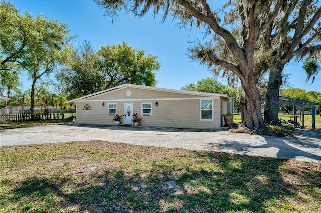 4424 Morris Dr, Kissimmee, FL 34744 - photo 1