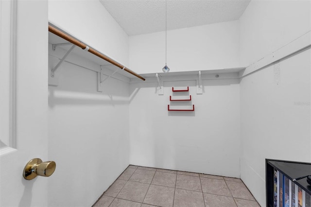 3205 Clewiston St, Deltona, FL 32738 - walk in closet featuring light tile patterned flooring