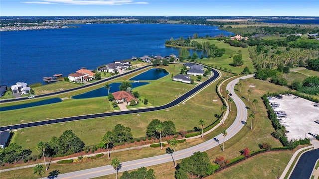 823 Waterfern Trail Dr, Auburndale, FL 33823