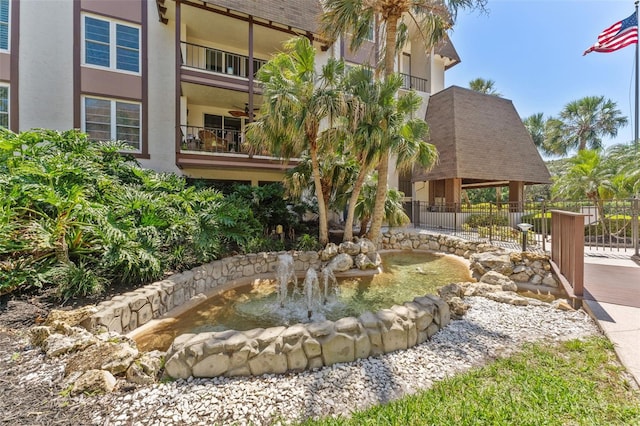 3035 Countryside Blvd Unit 15B, Clearwater, FL 33761 - surrounding community with fence