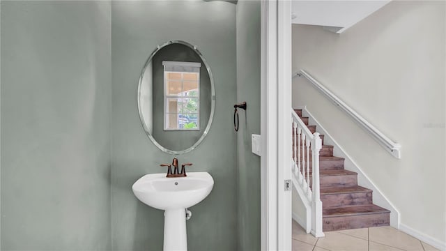 2167 Velvet Leaf Dr, Ocoee, FL 34761 - bathroom featuring tile patterned floors
