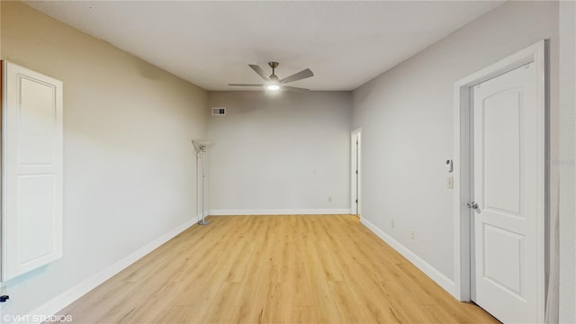 7845 Clubhouse Estates Dr, Orlando, FL 32819 - unfurnished room with light wood finished floors, baseboards, ceiling fan, and visible vents