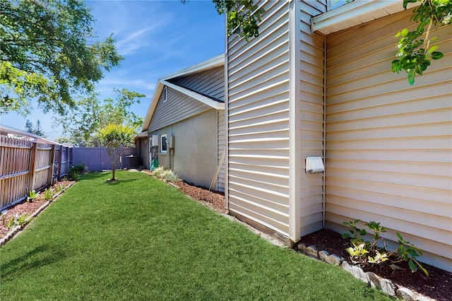 7845 Clubhouse Estates Dr, Orlando, FL 32819 - view of yard featuring fence and cooling unit