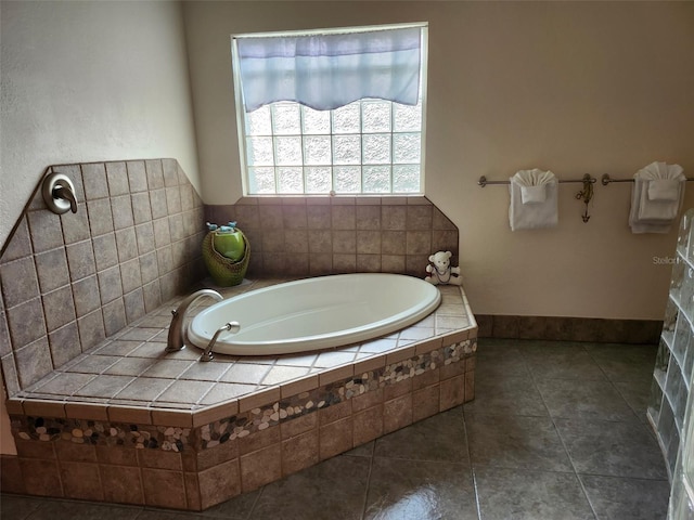 4666 Clarke St, North Port, FL 34286 - full bath featuring a bath and tile patterned flooring