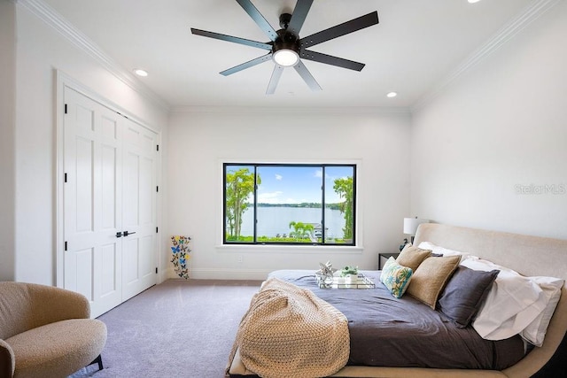 570 Manor Rd, Maitland, FL 32751 - carpeted bedroom with recessed lighting, a closet, crown molding, and a ceiling fan