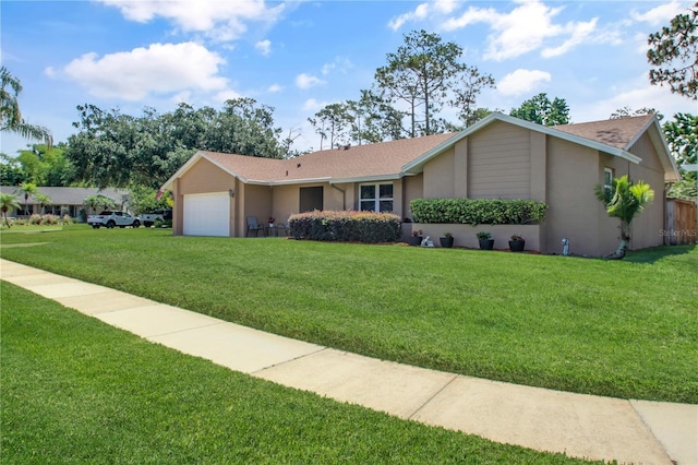 4833 Palm Tree Ct, Windermere, FL 34786 - single story home featuring a garage, a front lawn, and stucco siding
