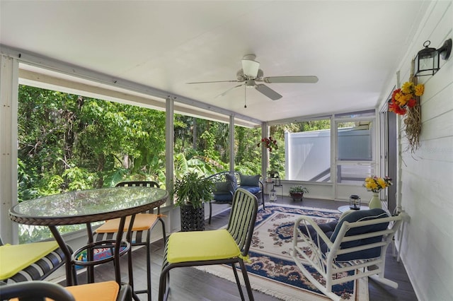 35 Misners Trl, Ormond Beach, FL 32174 - sunroom featuring a ceiling fan