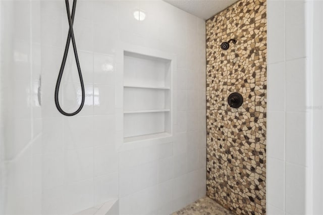 11352 Persimmon Blvd, West Palm Beach, FL 33411 - bathroom featuring tiled shower