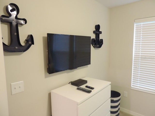 room details featuring baseboards