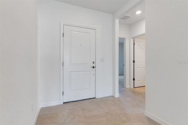10008 Last Light Gln, Parrish, FL 34219 - hallway featuring visible vents, recessed lighting, and baseboards