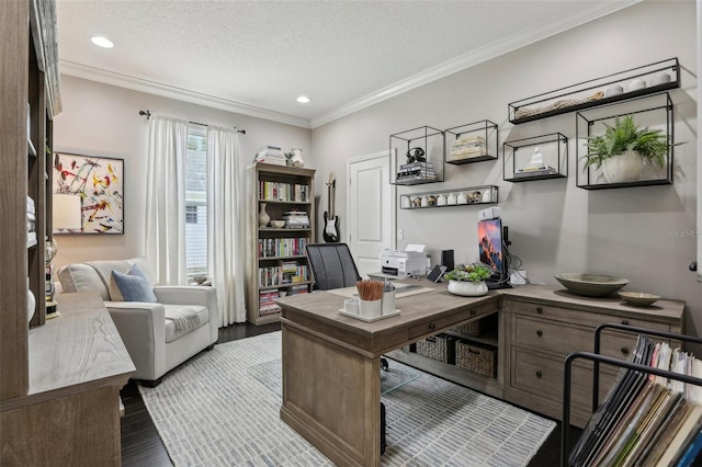 11725 Verrazano Dr, Orlando, FL 32836 - office area with wood finished floors, a textured ceiling, crown molding, and recessed lighting