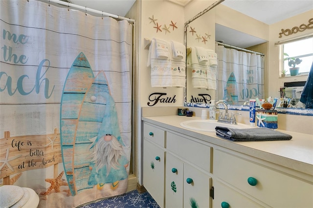 432 Taylorville St, Deltona, FL 32725 - full bath with curtained shower and vanity