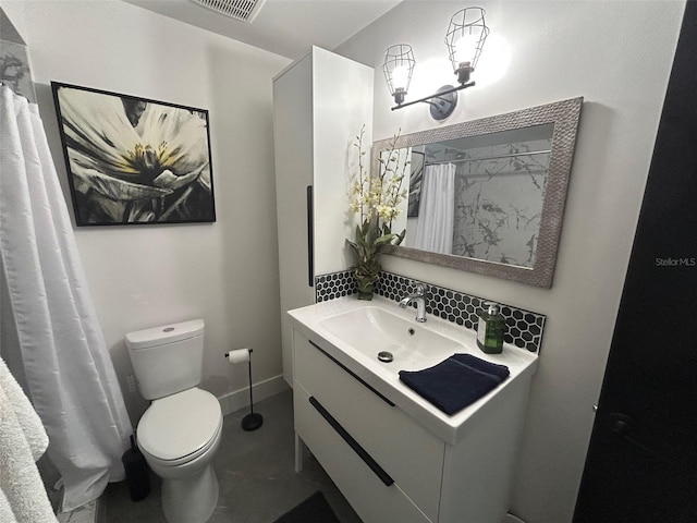 bathroom with vanity, toilet, baseboards, tasteful backsplash, and visible vents