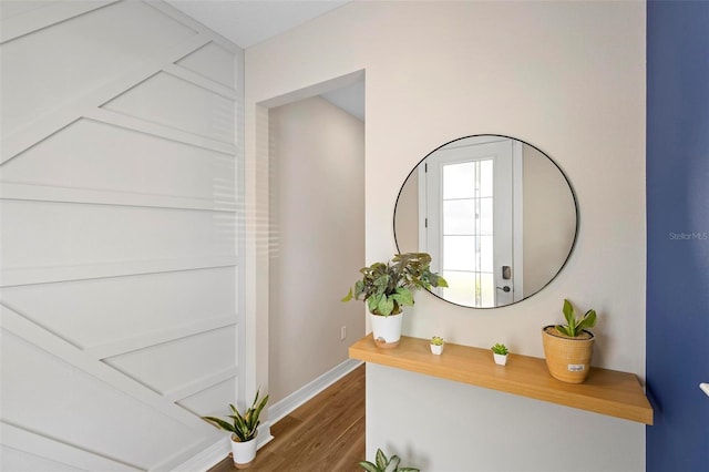 10215 Park Estates Ave, Orlando, FL 32836 - details with wood finished floors and baseboards