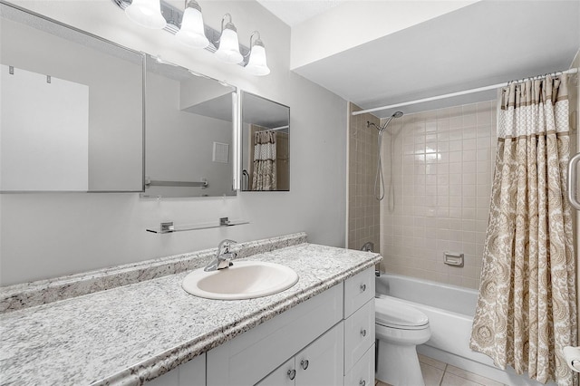 11 Escondido Cir Unit 110, Altamonte Springs, FL 32701 - bathroom featuring vanity, shower / bath combo, and tile patterned flooring