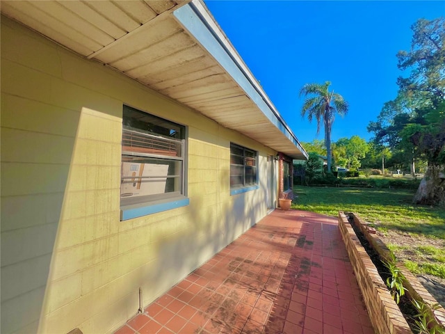 1221 Oak Haven Dr, Altamonte Springs, FL 32714 - view of side of property with a yard