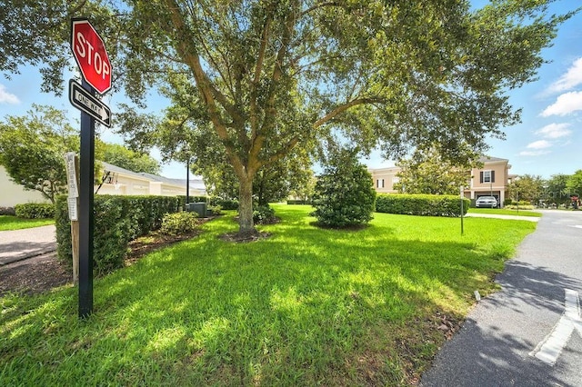 1845 Common Way Rd Unit 28-206, Orlando, FL 32814 - view of front of house featuring a front lawn