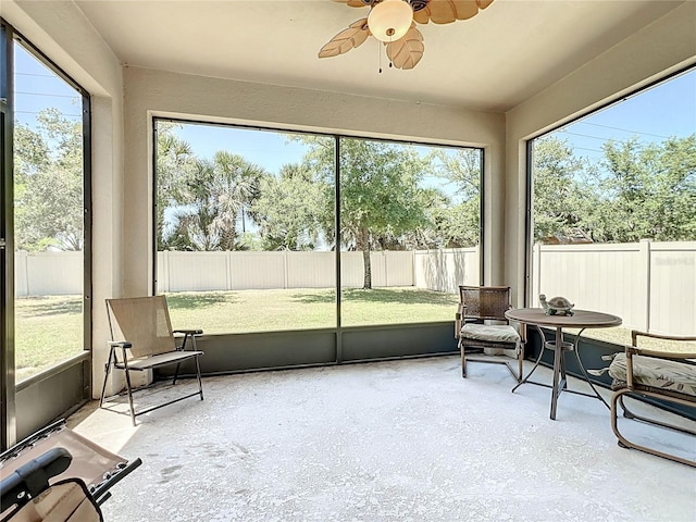 865 Bay Bridge Cir, Apopka, FL 32703 - sunroom featuring a ceiling fan and healthy amount of natural light