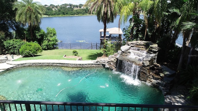 1105 Lake Nettie Dr, Eustis, FL 32726 - view of pool with a water view