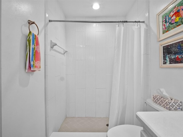 1139 Fairway Dr, Winter Park, FL 32792 - bathroom with toilet, tiled shower, and vanity