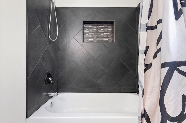 full bath with shower / bath combo