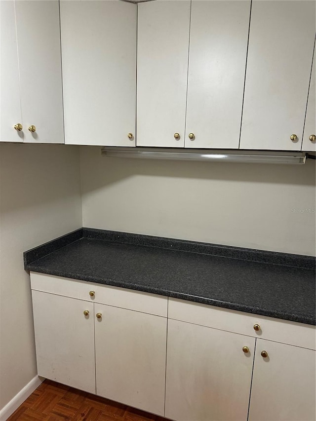 802 Park Lake Cir Unit 2, Maitland, FL 32751 - details with baseboards