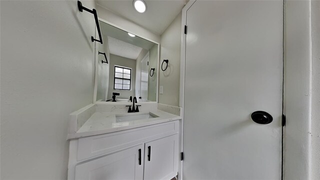 607 Northbridge Dr, Altamonte Springs, FL 32714 - bathroom featuring vanity
