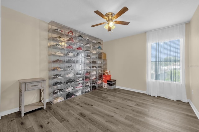1114 Landale Ct, Orlando, FL 32828 - wine area with wood finished floors and a ceiling fan