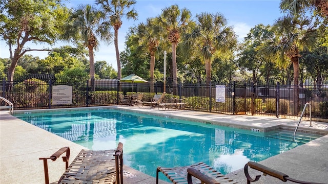 pool with fence