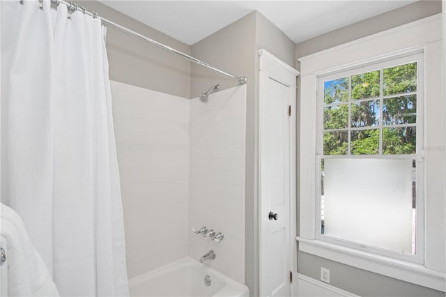 404 N Clara Ave, Deland, FL 32720 - full bathroom with shower / bathtub combination with curtain