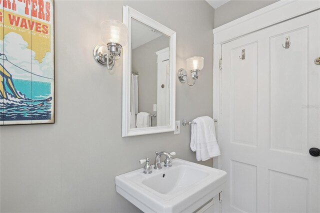 404 N Clara Ave, Deland, FL 32720 - bathroom with a sink