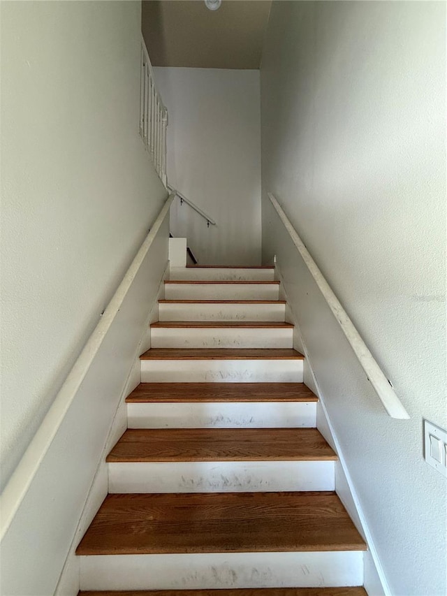 708 Palenci Ct, Winter Springs, FL 32708 - view of stairs