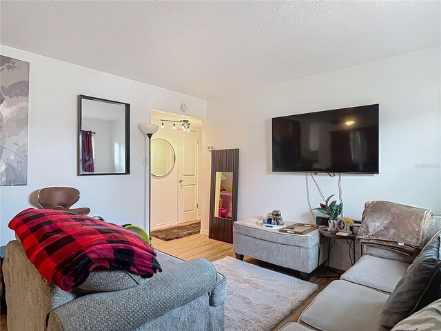 741 Hillview Dr, Altamonte Springs, FL 32714 - living room with wood finished floors