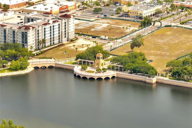 819 Haulover Dr, Altamonte Springs, FL 32714 - aerial view of a large body of water and apartment complex / building