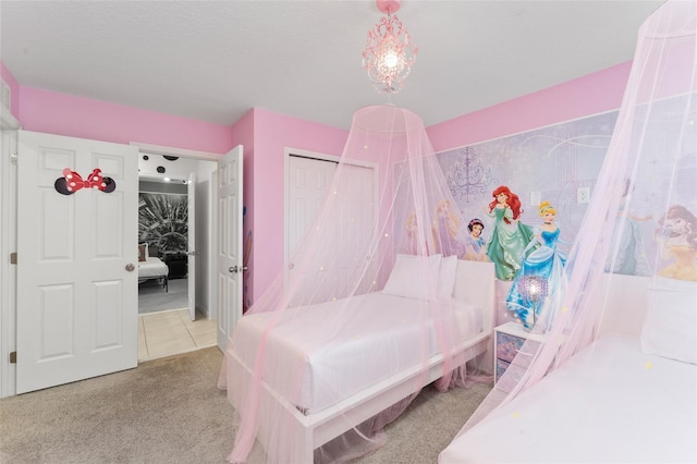 bedroom featuring carpet floors and a closet