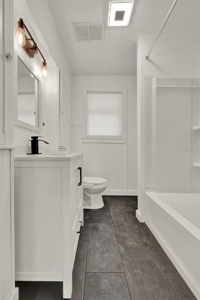508 10th St, Saint Cloud, FL 34769 - full bath with vanity and tub / shower combination
