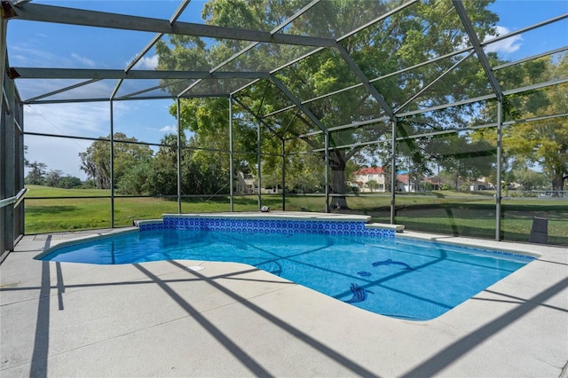 2710 Alabaster Ave, Orlando, FL 32833 - pool with a lawn, a lanai, and a patio area