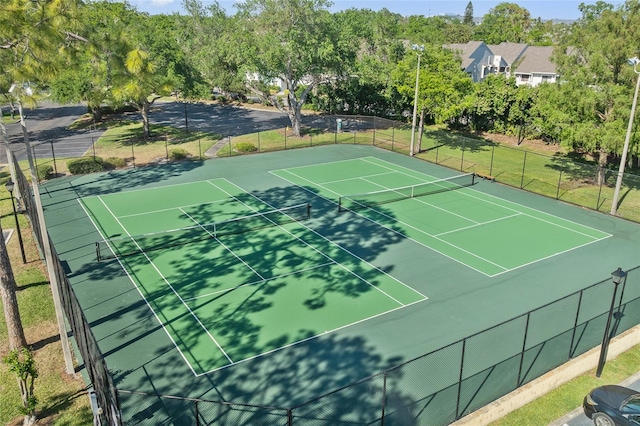 390 Lake Placid Ct Unit 304, Altamonte Springs, FL 32701 - view of sport court featuring fence