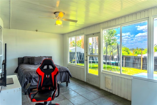 3328 Fox Rdg, Winter Haven, FL 33884 - bedroom with fridge and ceiling fan