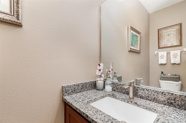 3321 San Jacinto Cir Unit 116, Sanford, FL 32771 - half bathroom with vanity and toilet