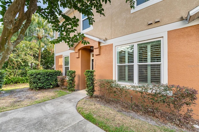 3321 San Jacinto Cir Unit 116, Sanford, FL 32771 - entrance to property with stucco siding