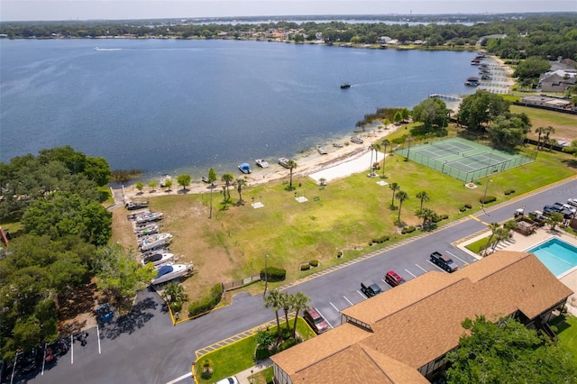 bird's eye view with a water view